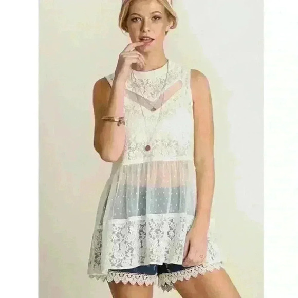 🆕 LACE FESTIVAL TOPS - Picture 1 of 3